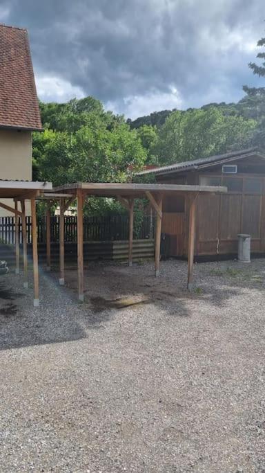 Apartment Mit 2 Betten Inklusive Gratis Parkplatz กราซ ภายนอก รูปภาพ